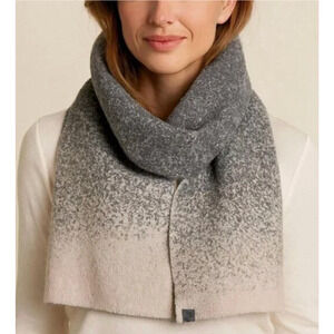 NWT Barefoot Dreams CozyChic Lite Confetti Scarf Smokey Green Fog Gray OS Gift